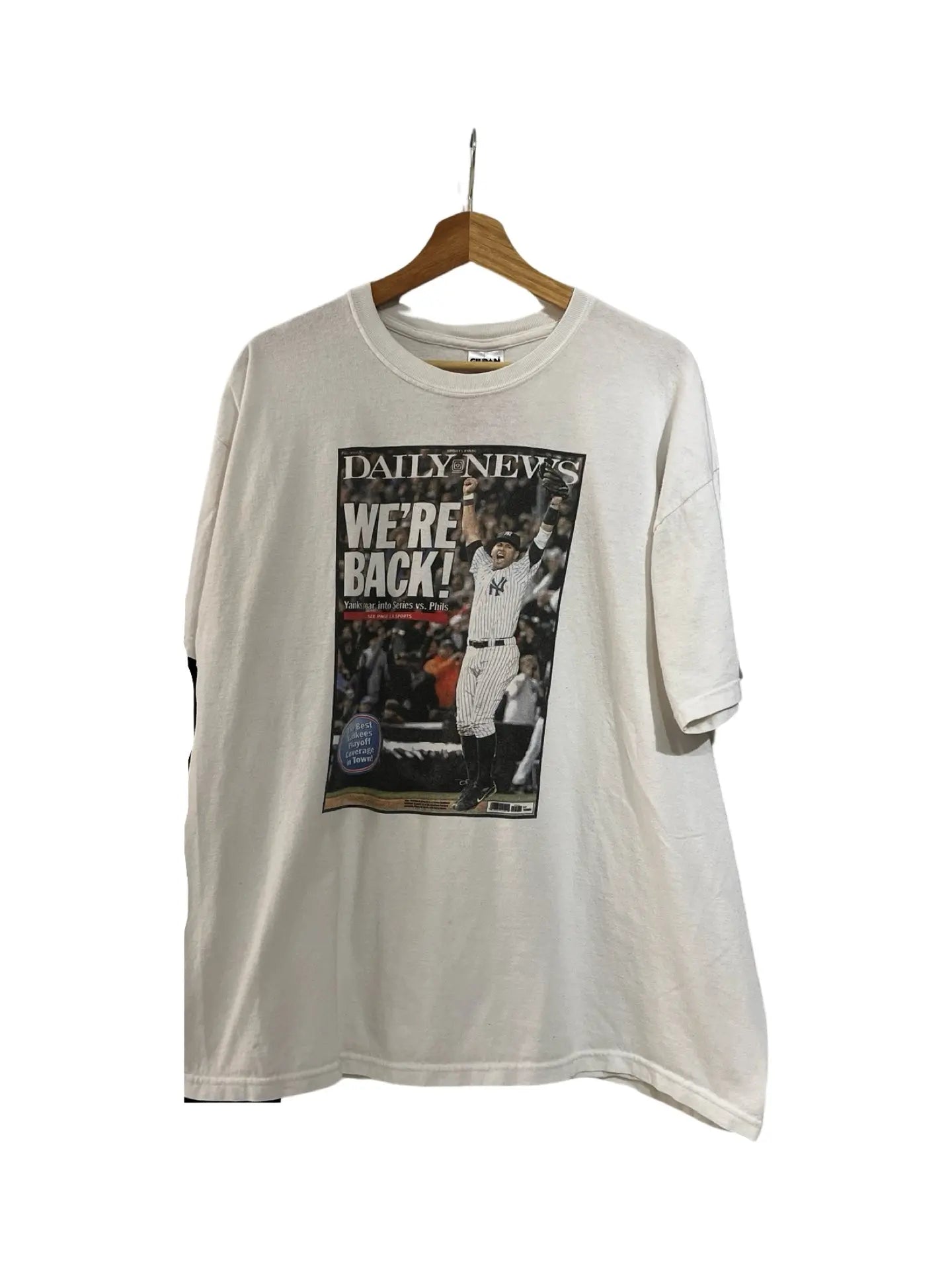 Vintage 2009 Yankees vs Phillies Newspaper Tee KIF Vintage