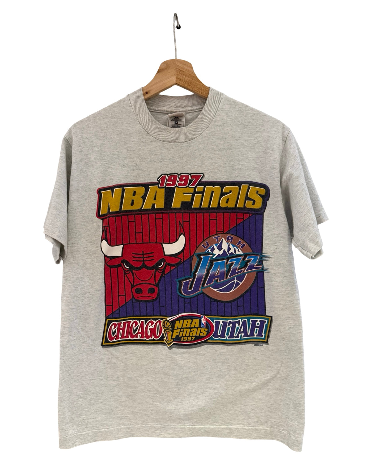 Vintage 1997 Chicago Bulls vs Utah Jazz NBA Finals Promo Tee