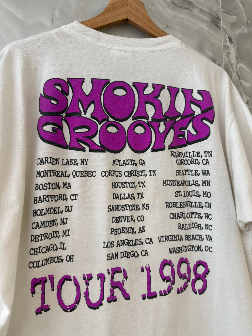 Vintage 1998 Smokin Grooves Public Enemy Cypress Hill Rap Tee