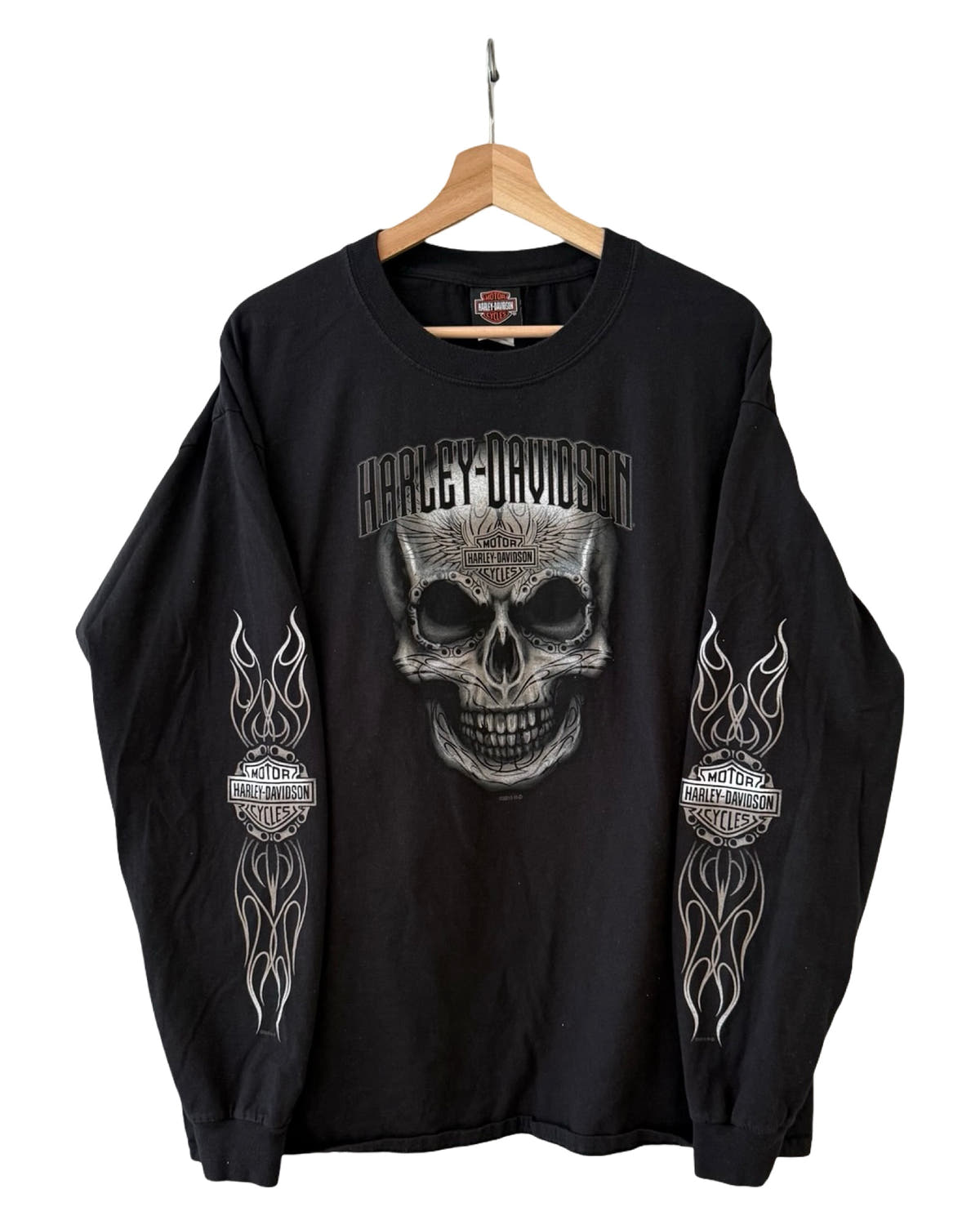 Vintage Harley Davidson Skulls & Flames Long Sleeve Tee