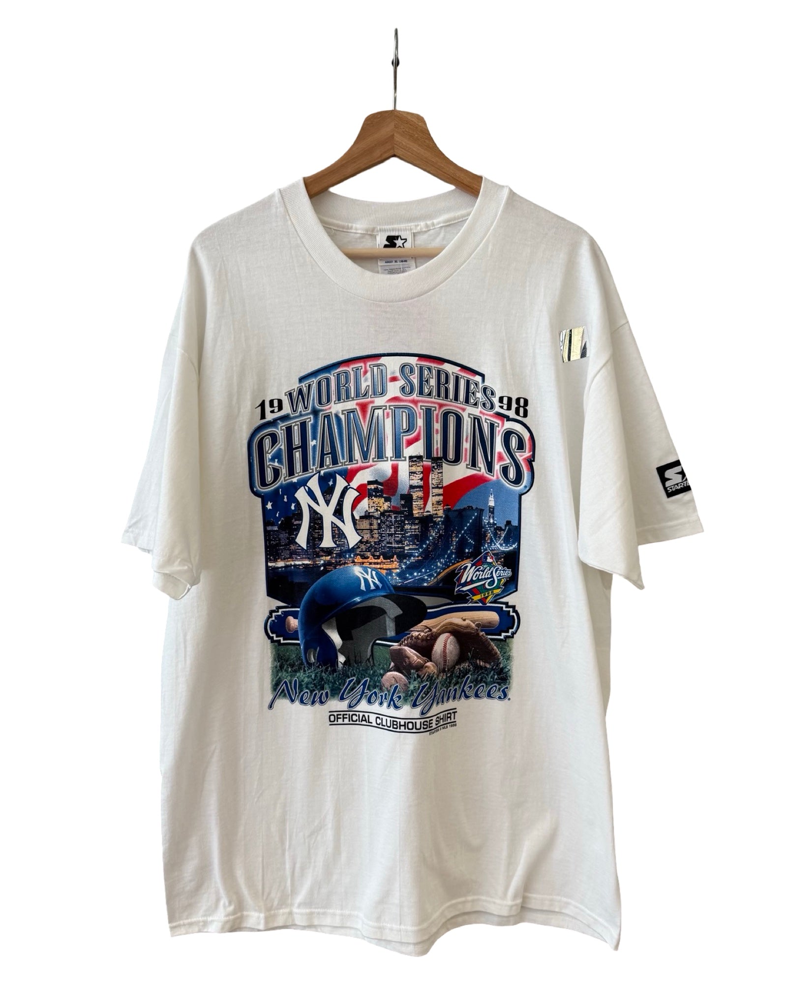 Vintage DS 1998 New York Yankees Champions Clubhouse Tee
