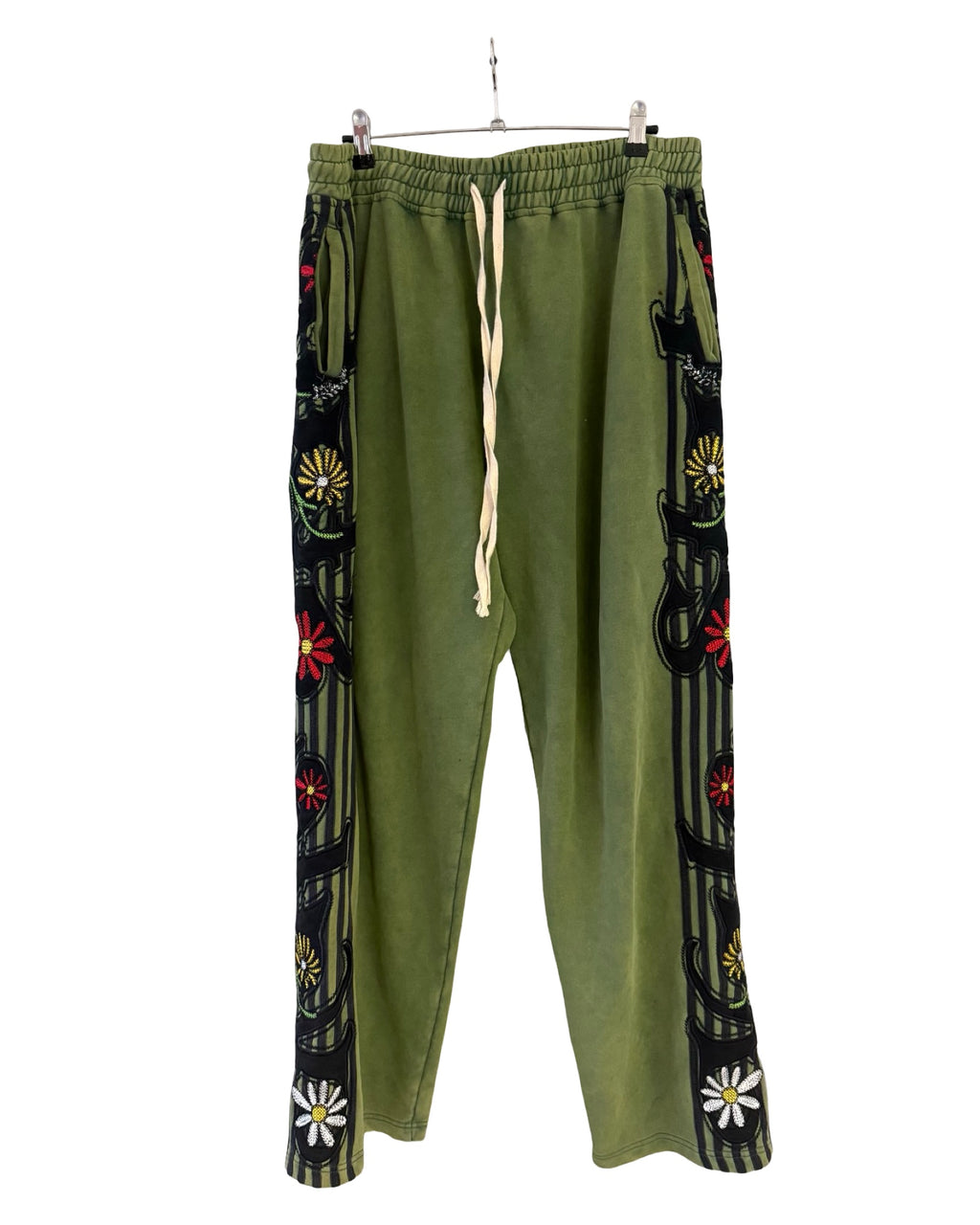 Vale Forever Floral Green Embroidered Sweatpants