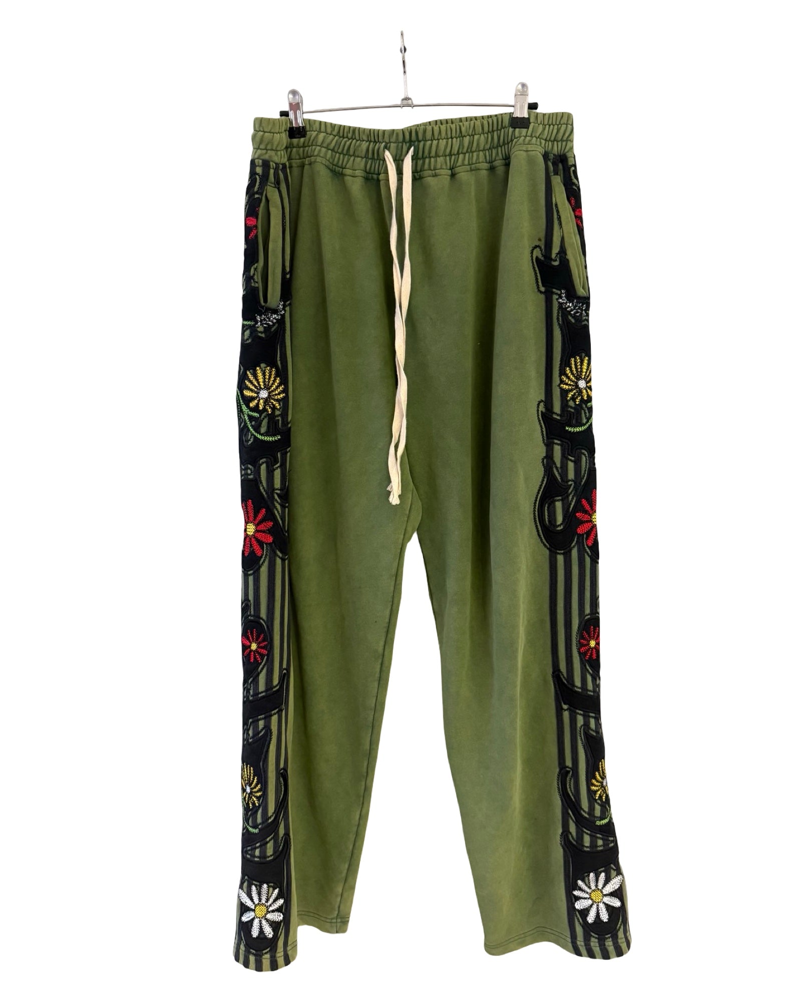 Vale Forever Floral Green Embroidered Sweatpants