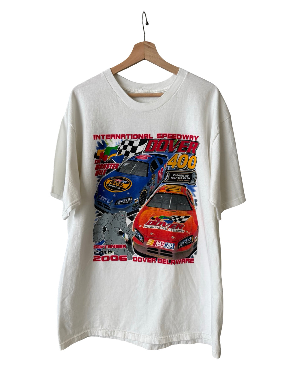 Vintage Y2K 2006 NASCAR Dover International Speedway Cup Promo Racing Tee