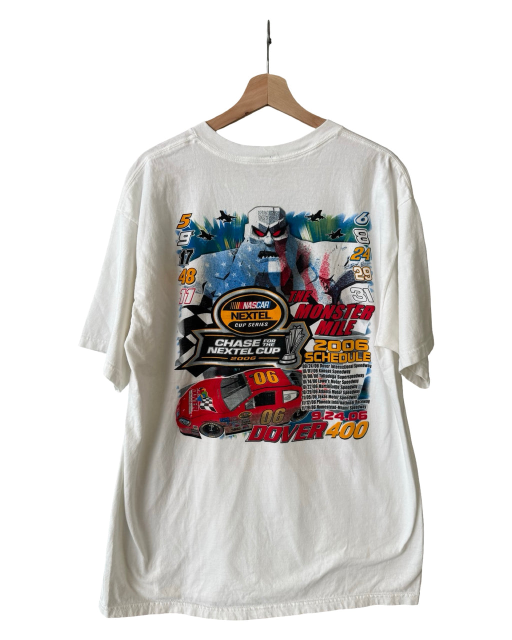 Vintage Y2K 2006 NASCAR Dover International Speedway Cup Promo Racing Tee